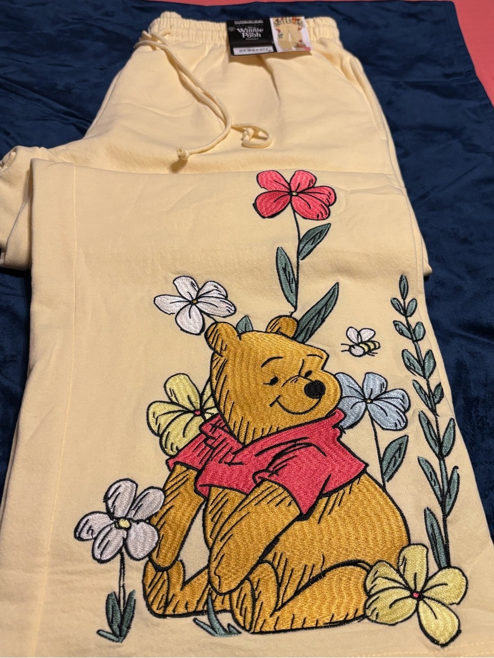 NWT Disney Winnie the Pooh Freeze New York Embroidered Floral Sweatpants Sz XXL